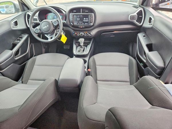 2025 KIA SOUL LX, S