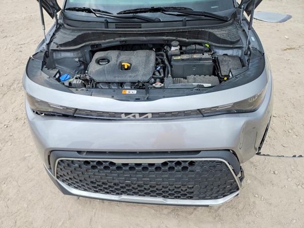 2025 KIA SOUL LX, S