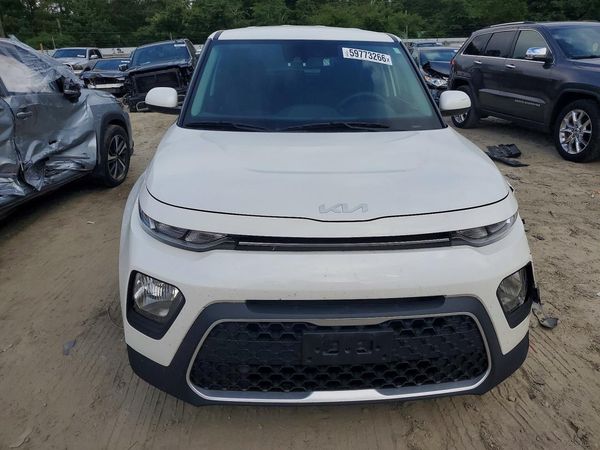 2022 KIA SOUL