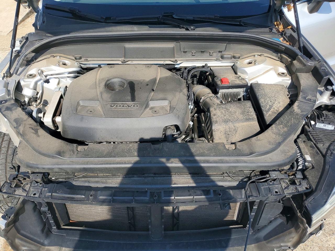 2019 VOLVO XC60 Momentum