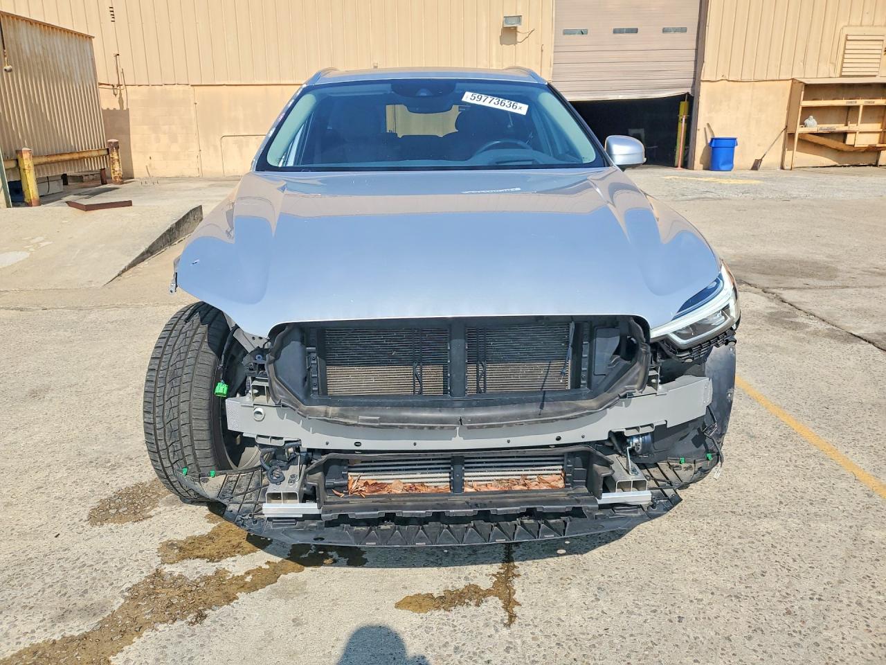 2019 VOLVO XC60 Momentum