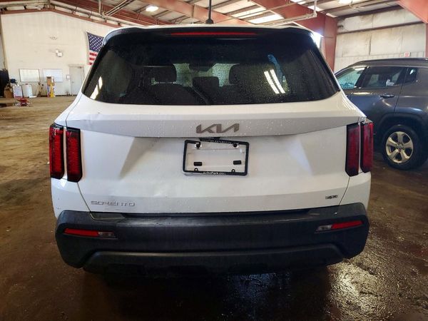 2023 KIA SORENTO LX