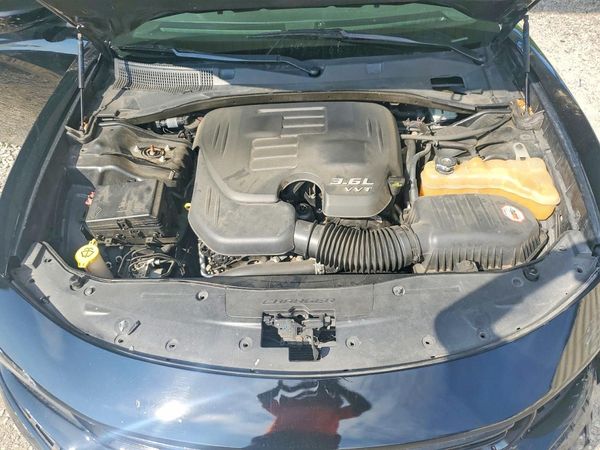 2016 DODGE CHARGER SXT