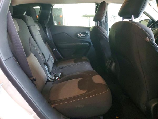 2015 JEEP CHEROKEE SPORT FWD