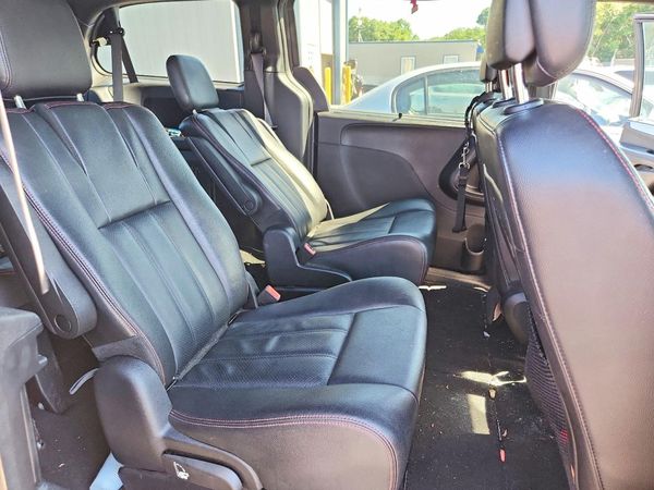 2019 DODGE GRAND CARAVAN GT