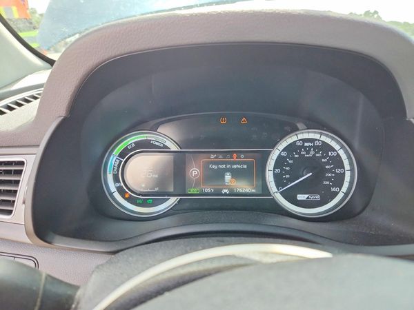2018 KIA NIRO FE (HEV), LX (HEV)