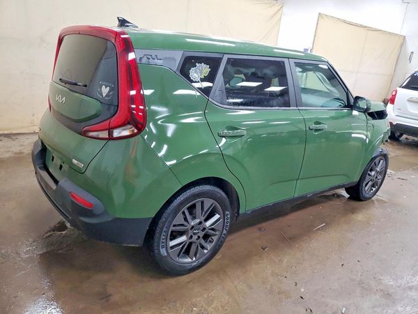 2022 KIA SOUL EX