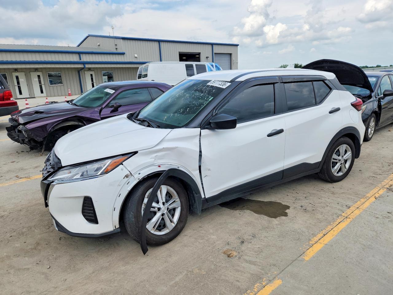 2024 NISSAN KICKS S