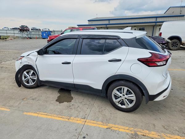 2024 NISSAN KICKS S