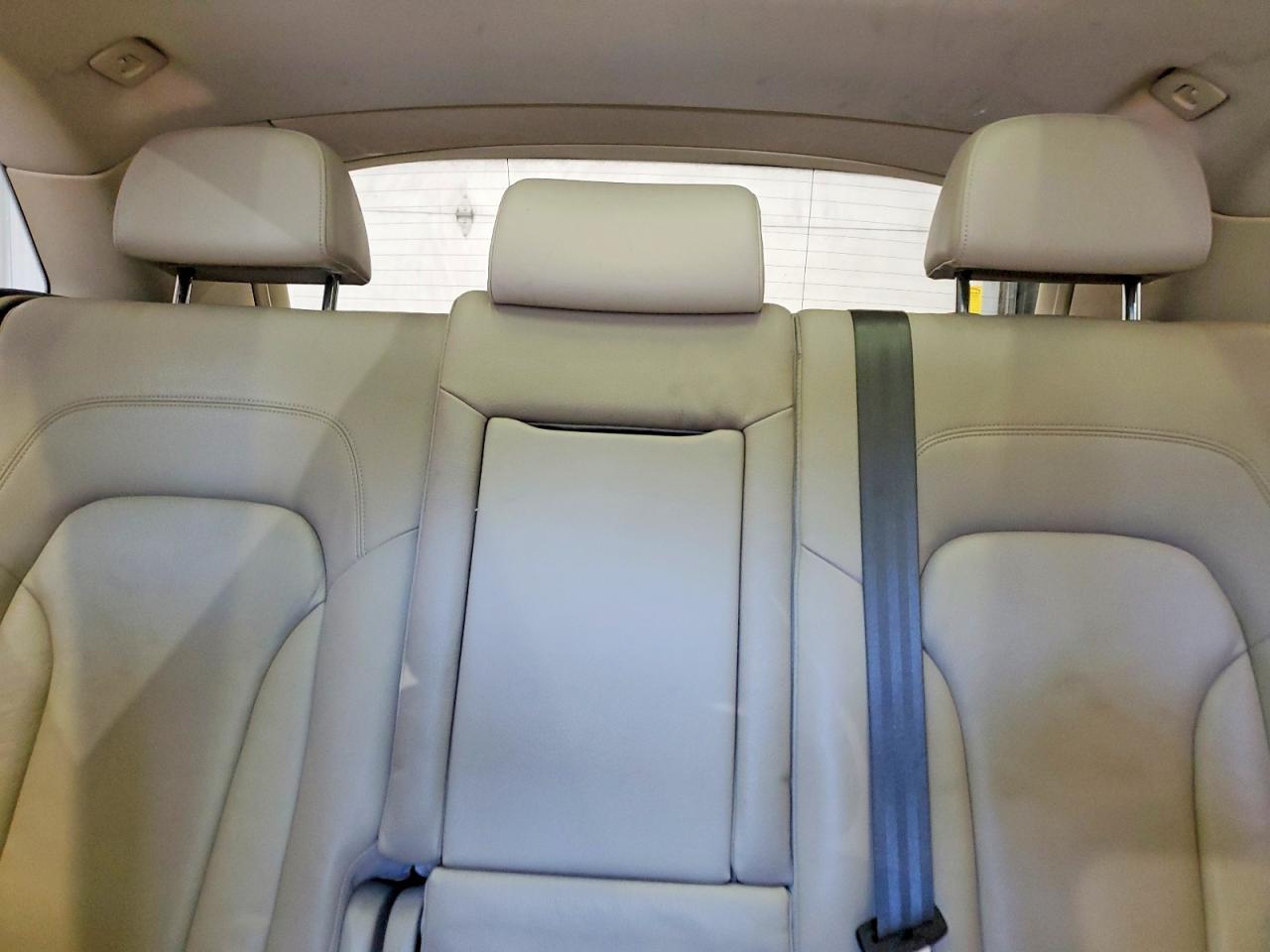 2013 AUDI Q5 Premium Hybrid