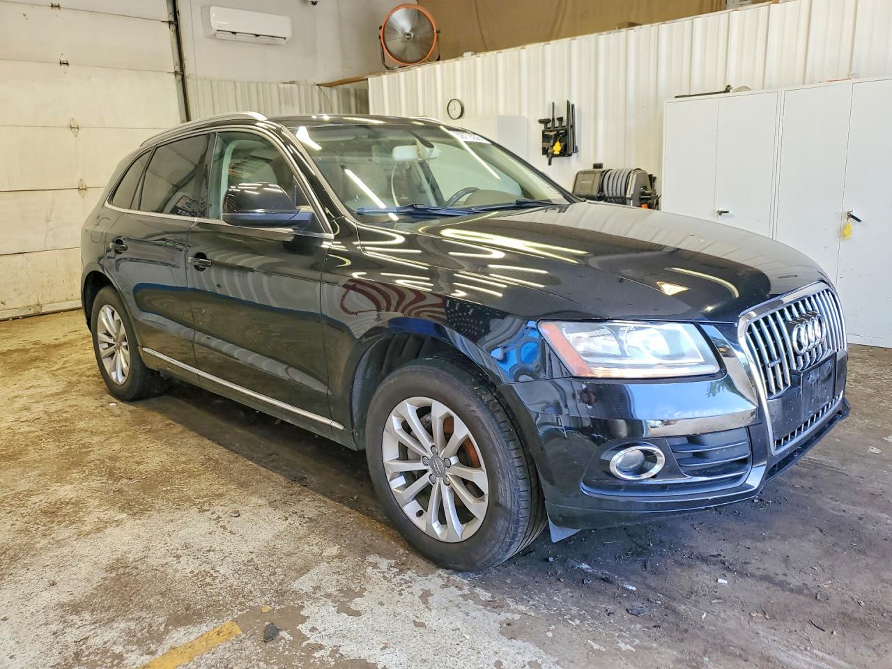 2013 AUDI Q5 Premium Hybrid