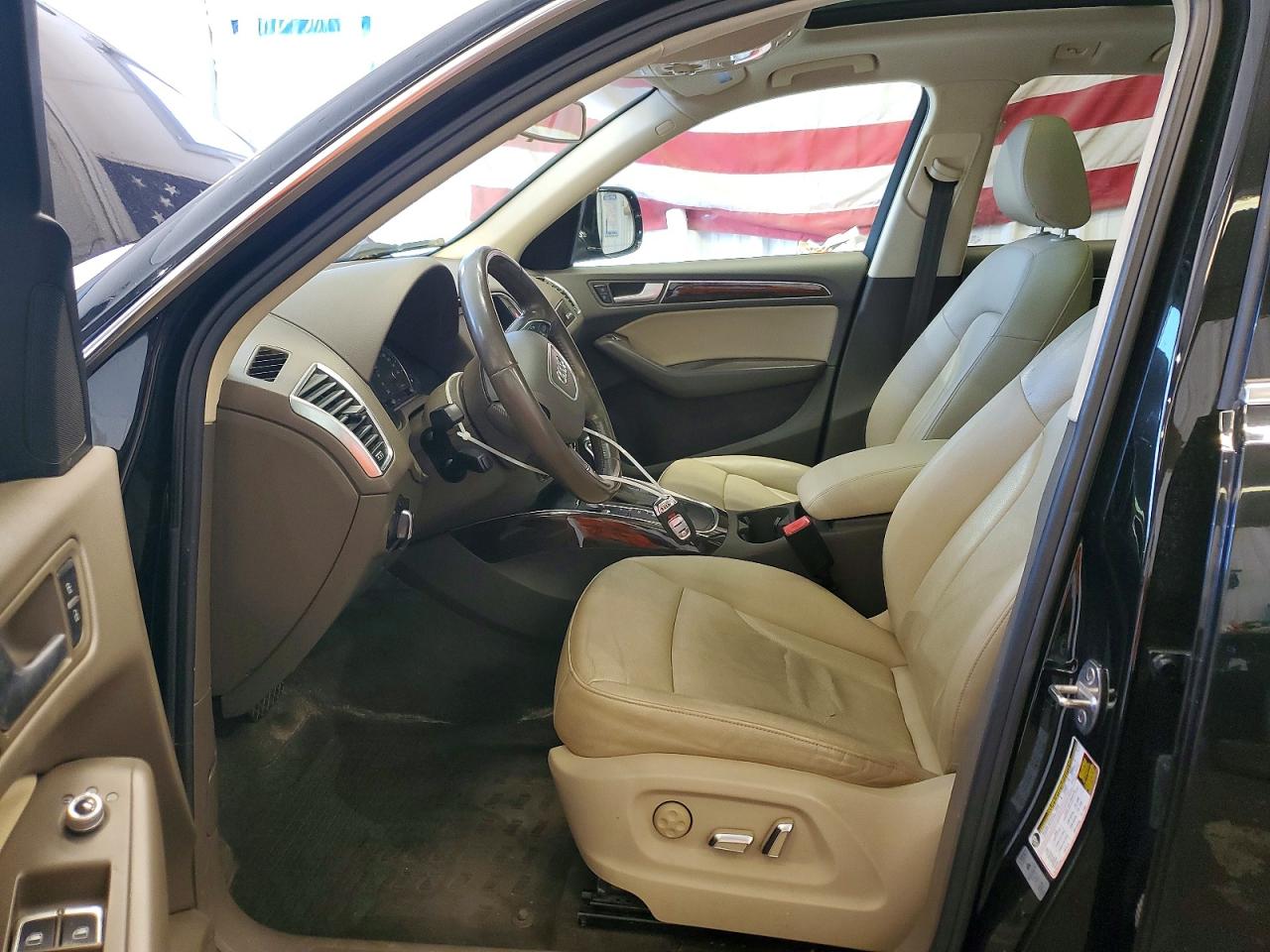 2013 AUDI Q5 Premium Hybrid