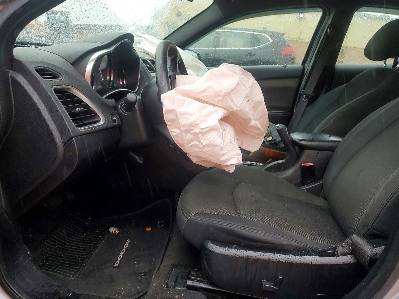 2013 DODGE AVENGER SE