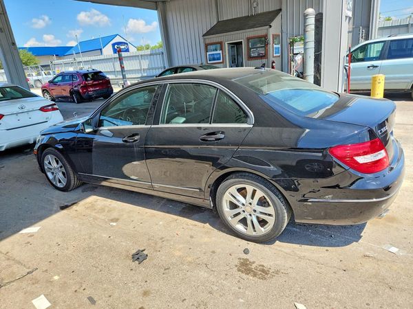 2013 MERCEDES-BENZ C C300