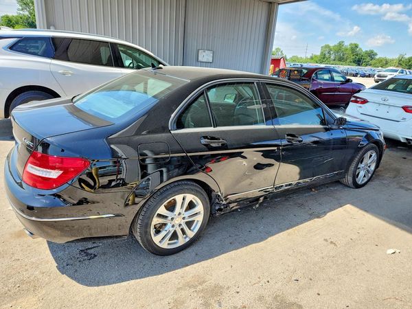 2013 MERCEDES-BENZ C C300