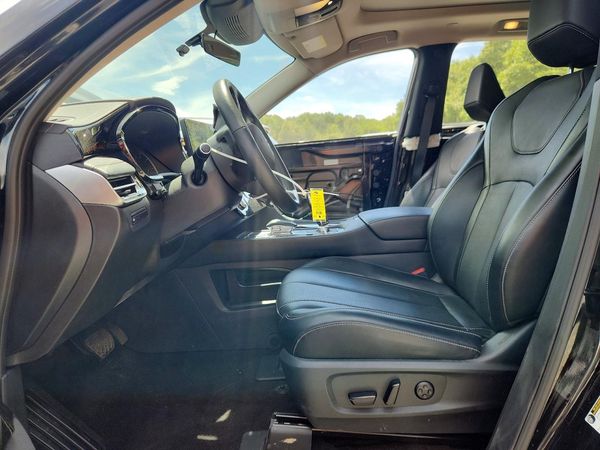 2025 INFINITI QX60 Pure