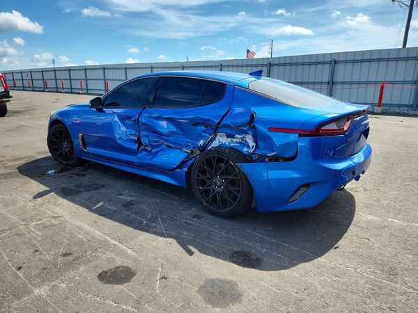 2018 KIA STINGER