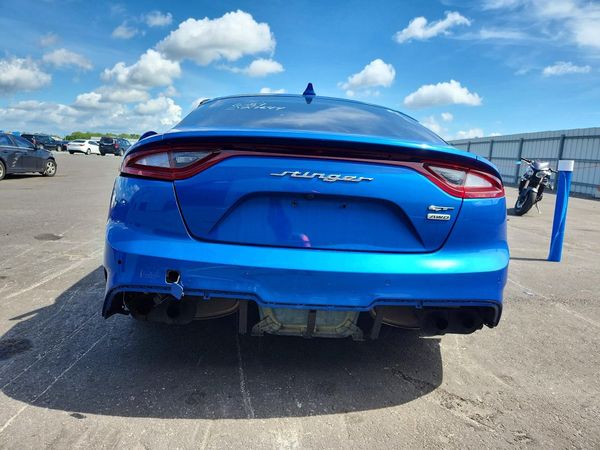 2018 KIA STINGER