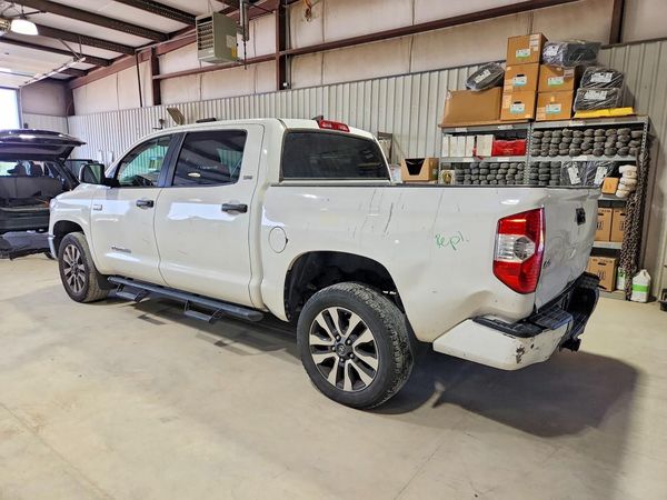 2021 TOYOTA TUNDRA SR5 grade