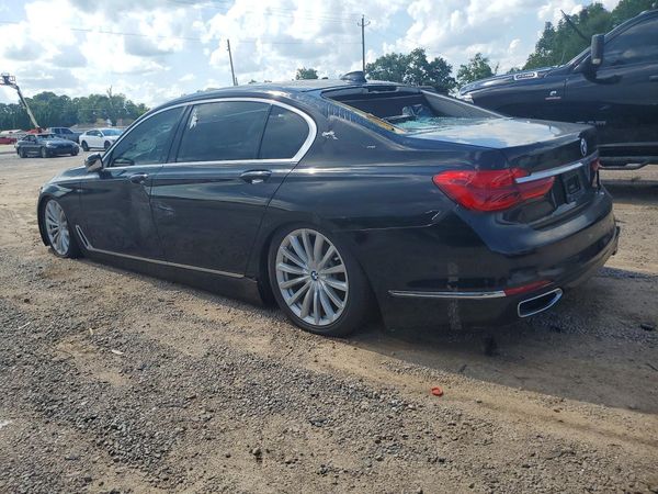 2017 BMW 740
