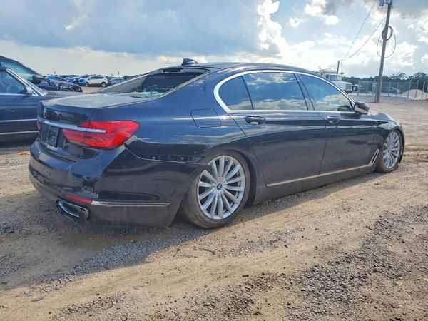 2017 BMW 740