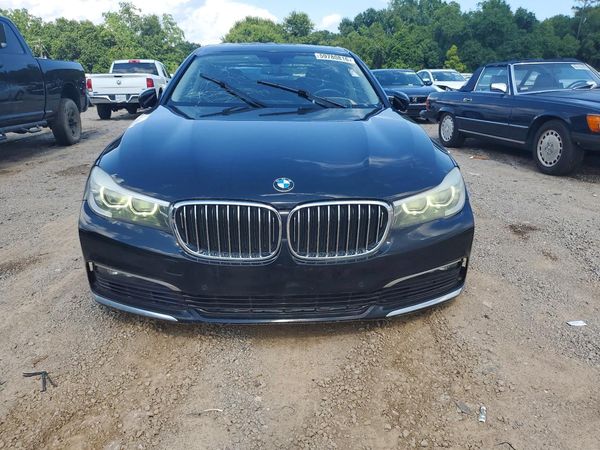2017 BMW 740