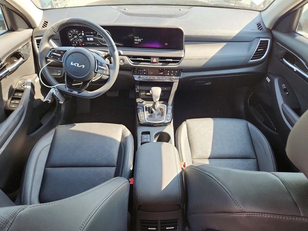 2025 KIA SELTOS SX