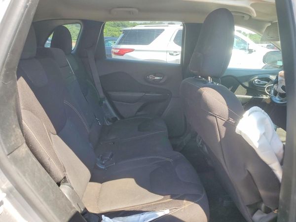 2017 JEEP CHEROKEE LATITUDE FWD