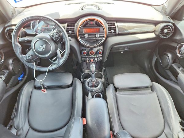 2016 MINI COOPER