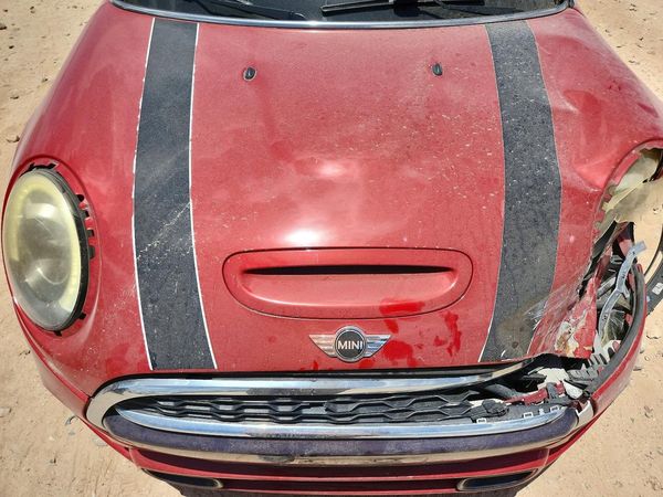 2016 MINI COOPER