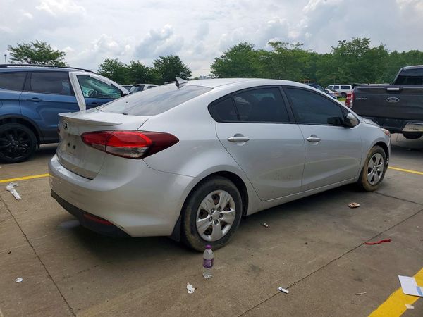 2017 KIA FORTE LX Popular, S