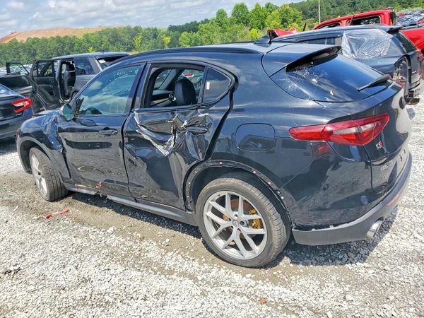 2018 ALFA ROMEO STELVIO TI AWD