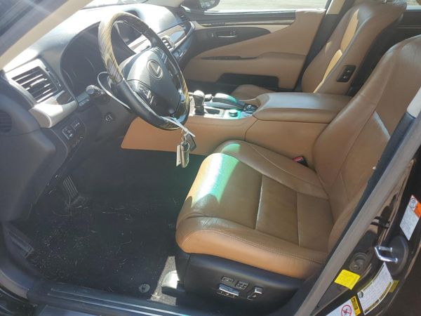 2015 LEXUS LS 460