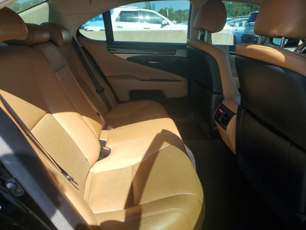 2015 LEXUS LS 460