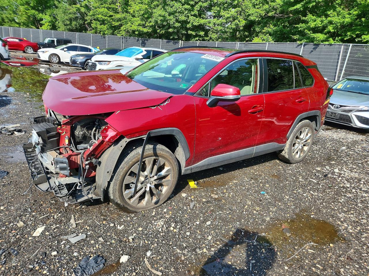 2019 TOYOTA RAV4 XLE Premium