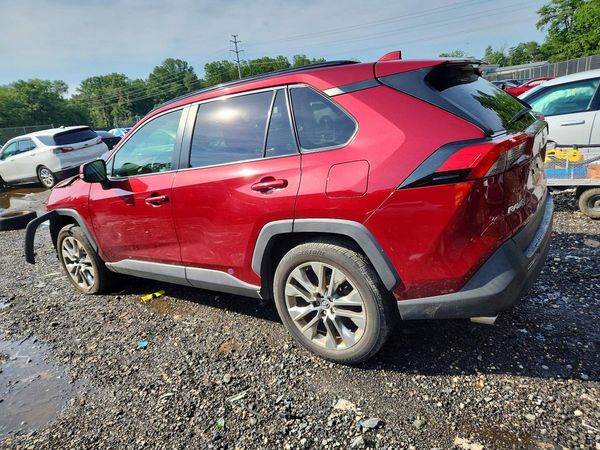 2019 TOYOTA RAV4 XLE Premium