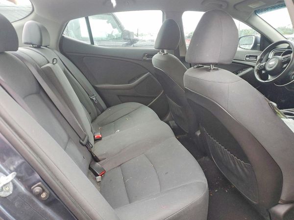 2015 KIA OPTIMA GL - Middle-low