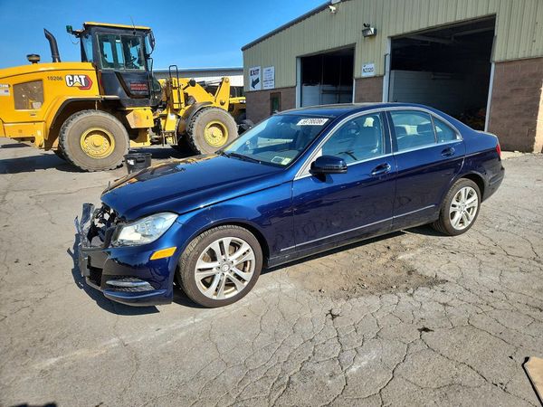 2013 MERCEDES-BENZ C C300