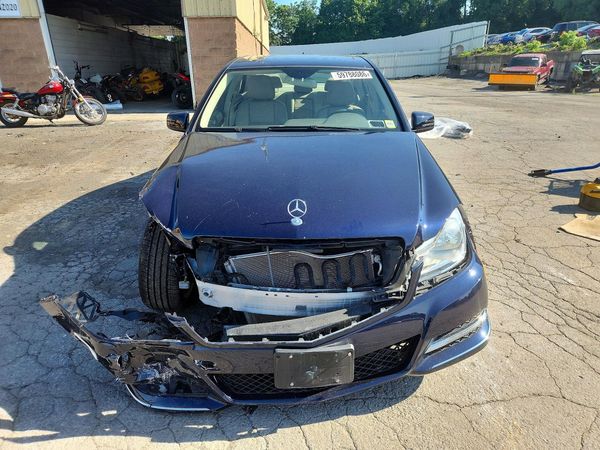 2013 MERCEDES-BENZ C C300