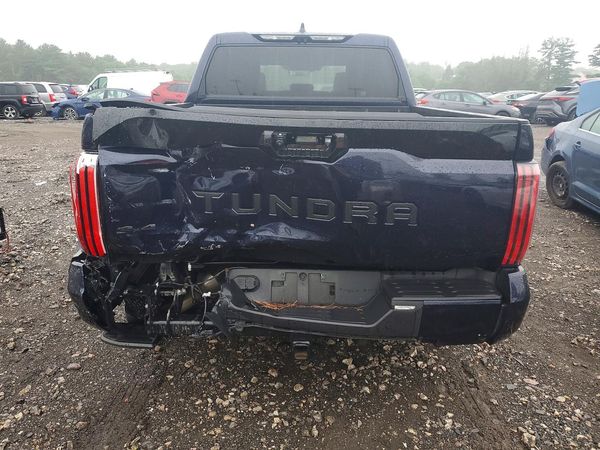 2024 TOYOTA TUNDRA