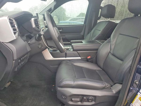 2024 TOYOTA TUNDRA