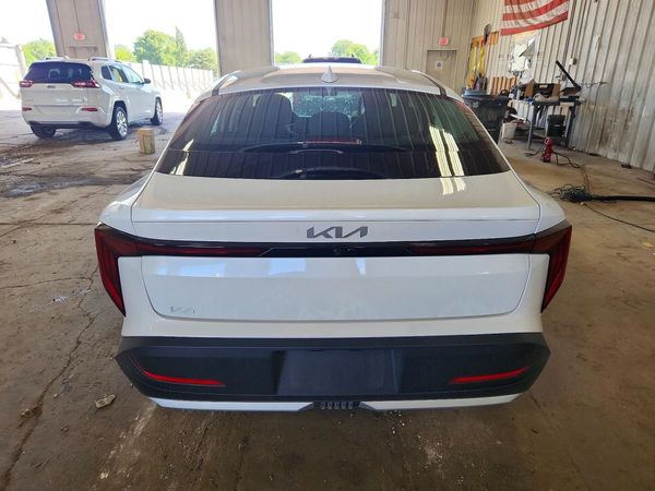 2026 KIA K4 LX, LXS