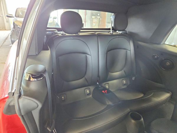 2018 MINI COOPER