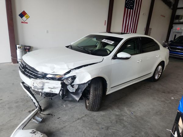2017 VOLKSWAGEN PASSAT SE
