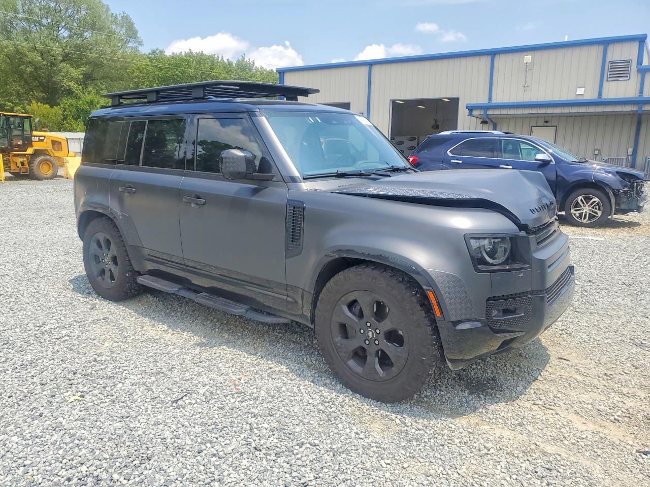 2025 LAND ROVER DEFENDER 110 X-Dynamic SE