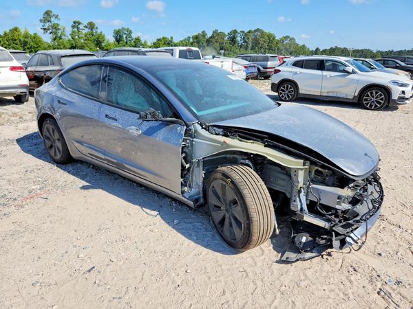 2026 TESLA MODEL 3