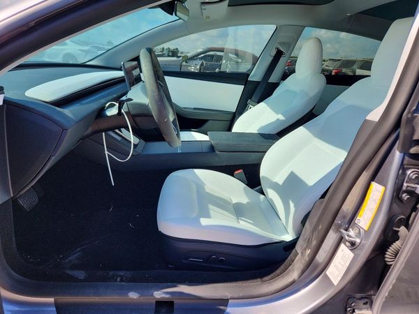 2026 TESLA MODEL 3