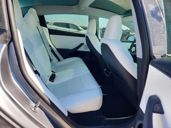 2026 TESLA MODEL 3
