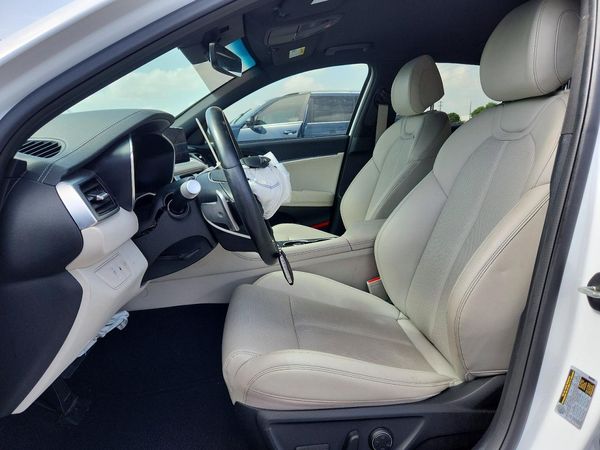 2025 GENESIS G70