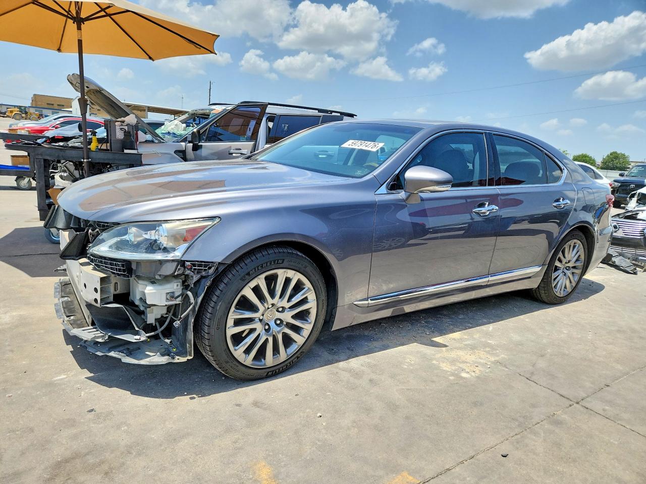 2013 LEXUS LS 460